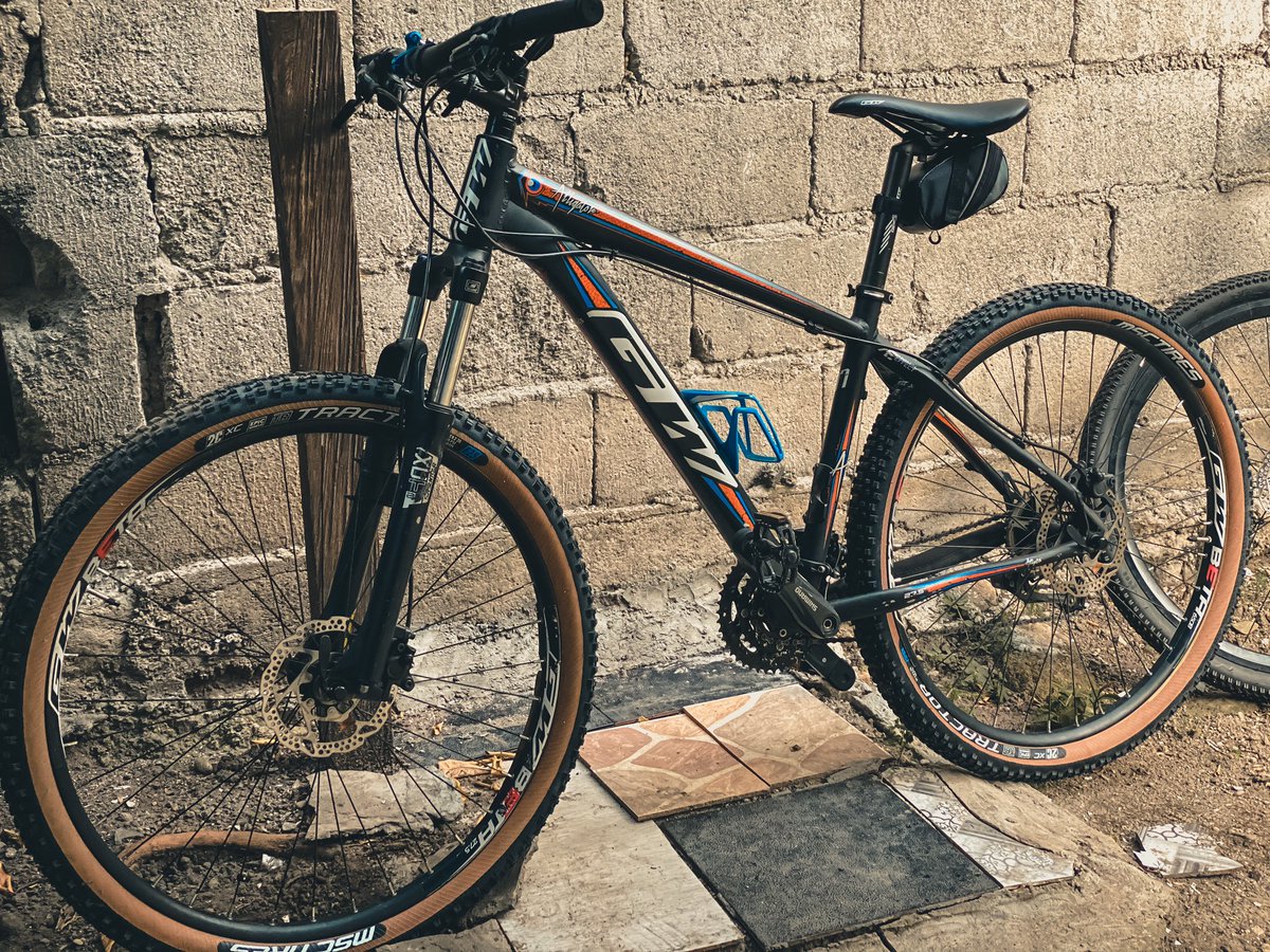 Fabiantrd's tweet photo. Alguien está estrenando... y quedó coqueta 😏 #GW #MSCTires #MTB #MSCTractor https://t.co/g0Duvdq9e9