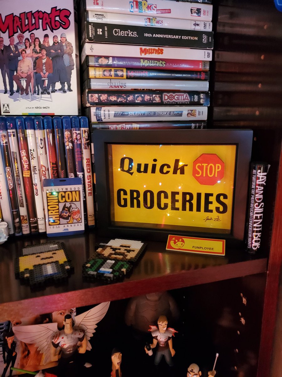 Matt_Westphalen's tweet photo. While waiting for my Christmas present from my lady, Kendra, to arrive in the mail I'll share one of my favorite Christmas Gifts she got me a few years ago! #QuickStopGroceries #Clerks #ViewAskew #QuickStop @ThatKevinSmith https://t.co/c1tgSrWGaj