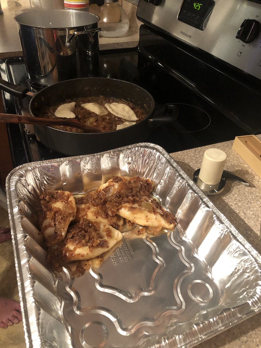 ckazukenus's tweet photo. @xubeauty06 @notcapnamerica Last nights pierogis https://t.co/wu4tjMWPg1