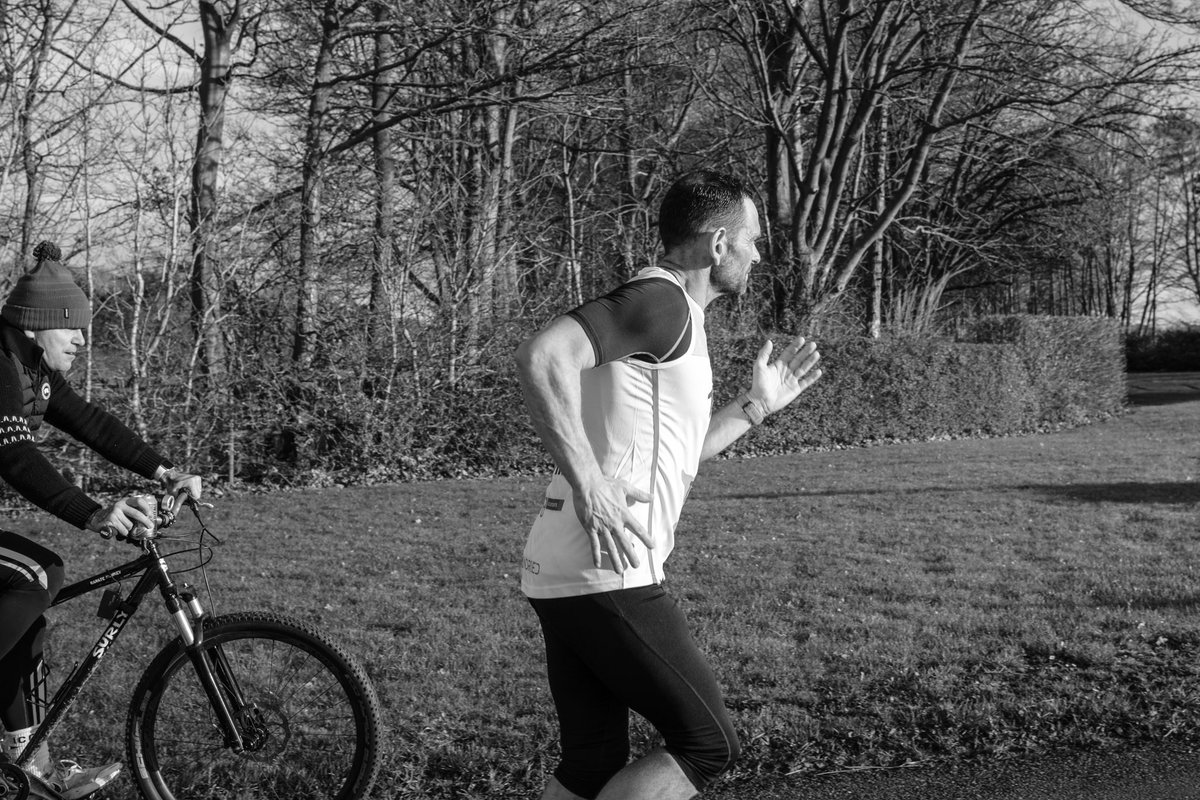 nigelgutgenug's tweet photo. Christmas Day consecutive Marathon No.25 ✅🎅🎄
#31days #makechange #tomstrust #vivofitness #candid #fujifilm #fujifilmx100v #fujifilm_xseries #monochrome #blackandwhitephotography #ukrunchat #ukrunning #marathonman https://t.co/0TP1Jqy1fo