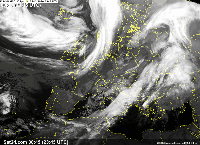Europe_wx's tweet photo. Latest update of Europe pressure patterns and front (synoptic map), satellite image, temperatures and lightning activity https://t.co/kYGs7anO3g