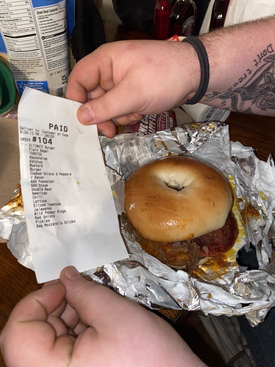 KatDutchess's tweet photo. @sheetz I have been trying to reach the store for quite some time now and they are refusing to answer the call but they put none of the vegetables I asked for on my burger https://t.co/mhL4OGq7ii