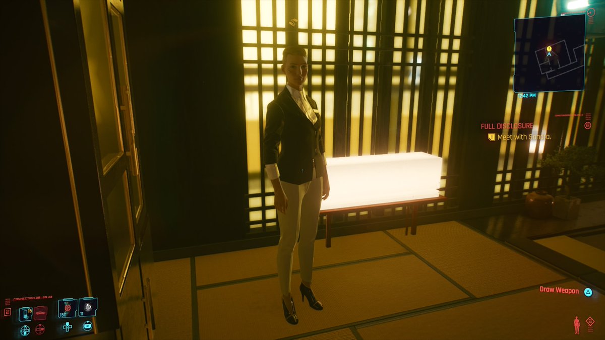 w00kie's tweet image. who the fuck wears high heels on tatami? #cyberpunk2077 #unplayable
