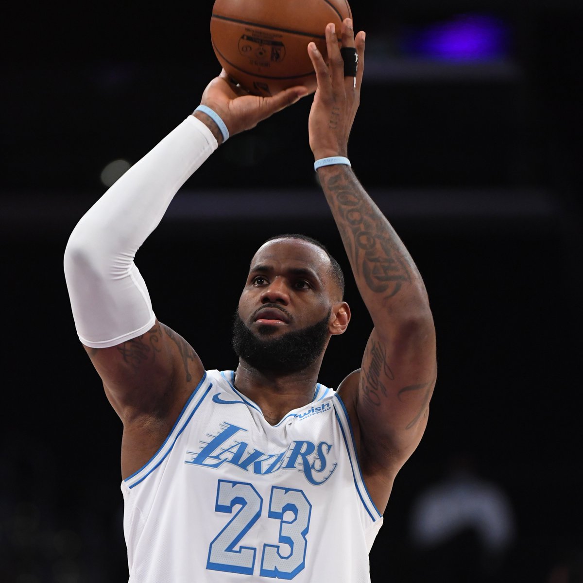 lebron james twitter