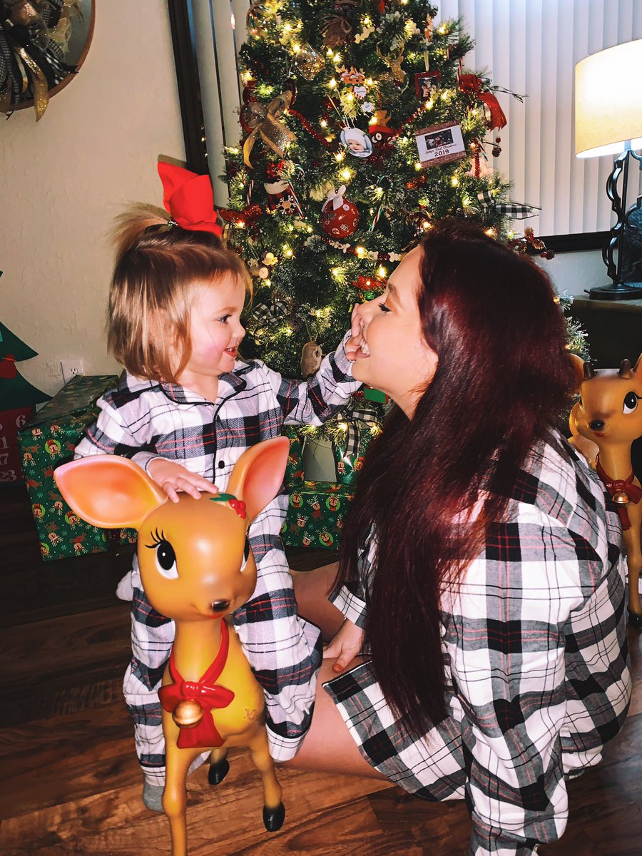 So thankful for my little best friend! 🤍🎄