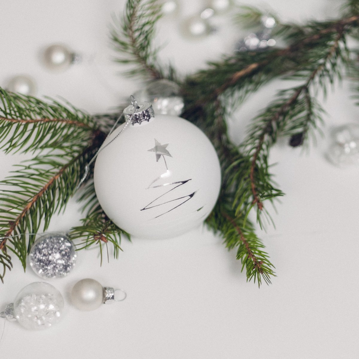 🌴 Mele Kalikimaka from your friends at Wahine Media.