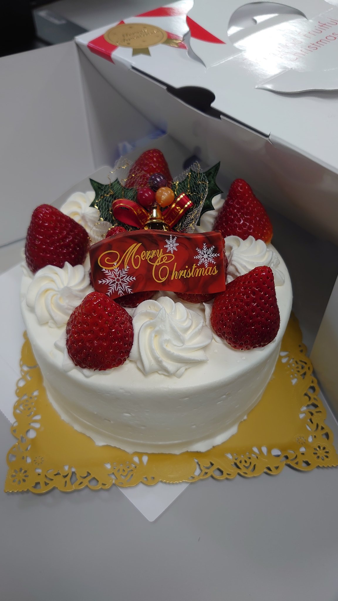 サンレディース天王寺支店 昨日は支店でクリスマスケーキを食べました 美味しかった 新宿高野 クリスマスケーキ T Co Kl3fvuhw7c Twitter