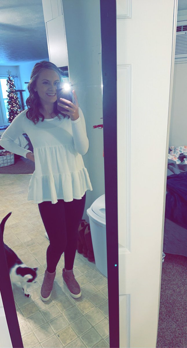 CaseyDragoo's tweet photo. Merry Christmas Y’all 🎄❤️ https://t.co/tVUJ6cAFXD