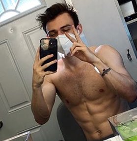 anyway. sexy saturday ig.