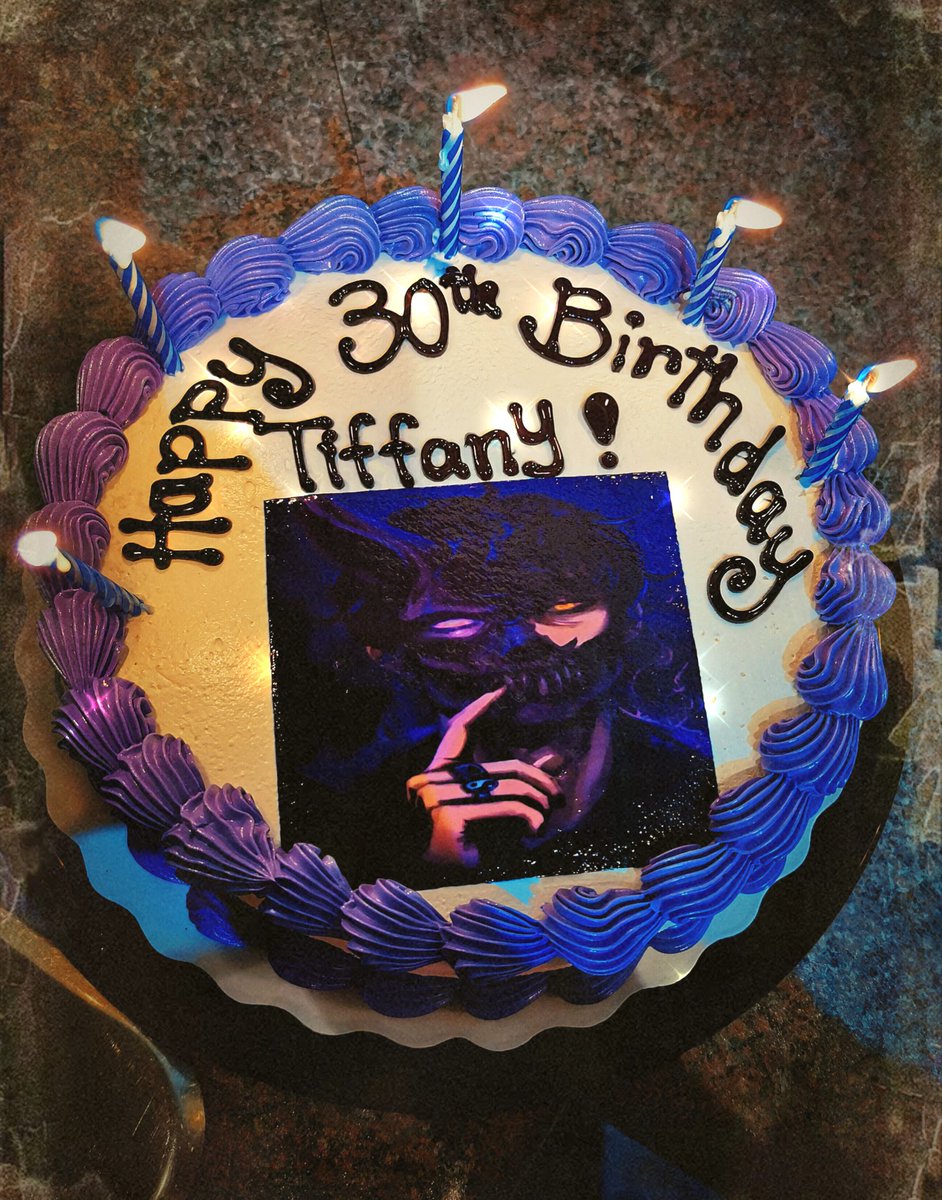 spikeskittles's tweet photo. I had @Corpse_Husband @CORPSE_alt on my birthday cake today. I ate his hand. It was delicious. #onlyhands Photo on the cake from @KristinG919 π€π #FonkyMonkyFriday #merrychristmas #merrycorpsemas ππ https://t.co/FfYOtuqcWO