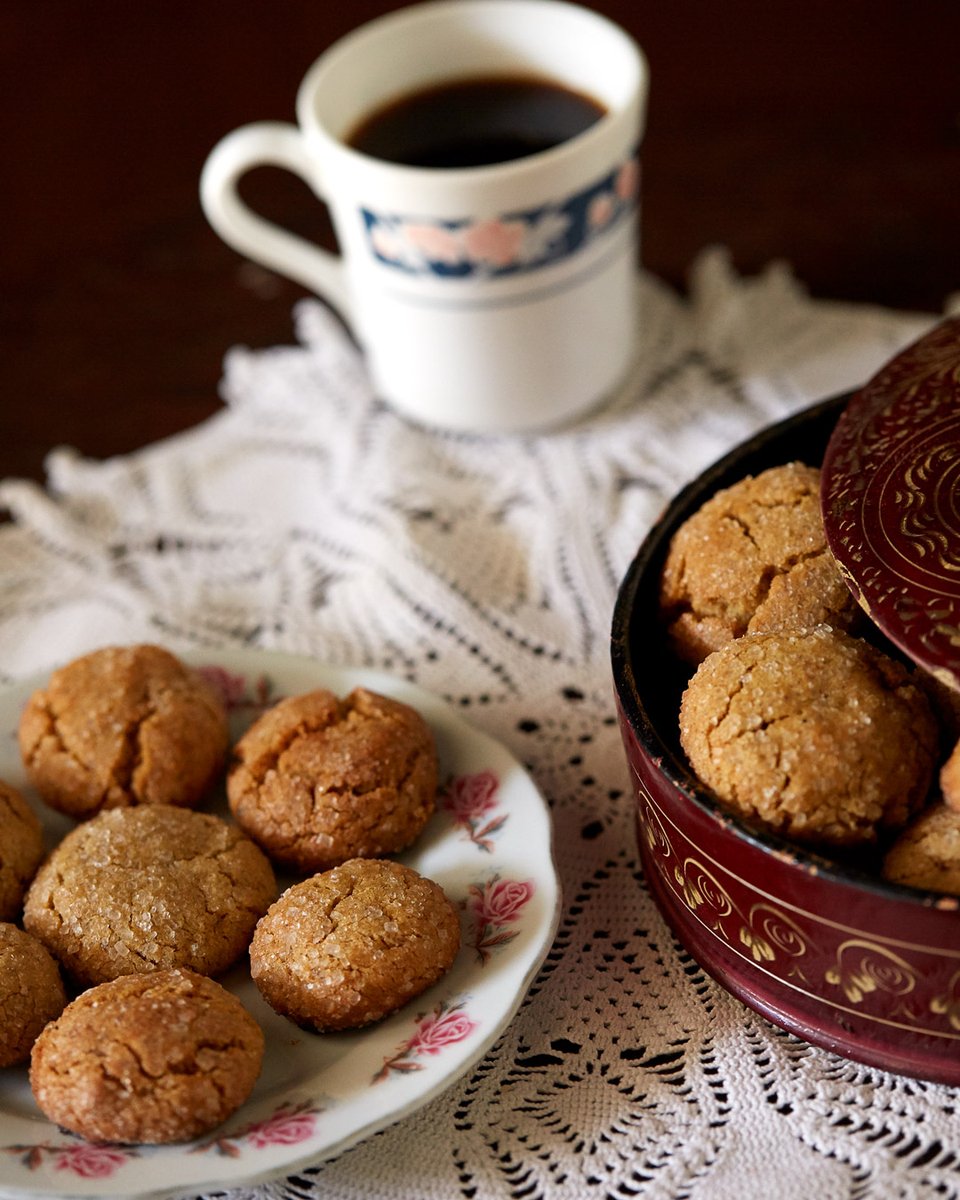beckykeepshouse's tweet photo. These soft ginger cookies with brown butter = masala chai + brown butter cookie. #cookies #baking https://t.co/PfVEt1p511 via @BeckyKeepsHouse https://t.co/0qEZ78kQpM