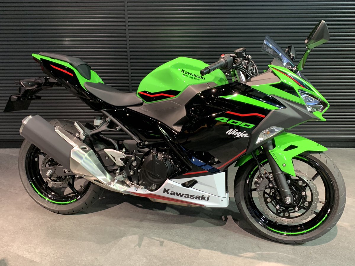 kawasakisendai6's tweet image. 【2021年モデル入荷情報】
Ninja 250 / Ninja 400 / Z900
ご覧いただけます。
本日も皆様のご来店をお待ちしております！
#Ninja250 #Ninja400 #KRTEDITION #Z900