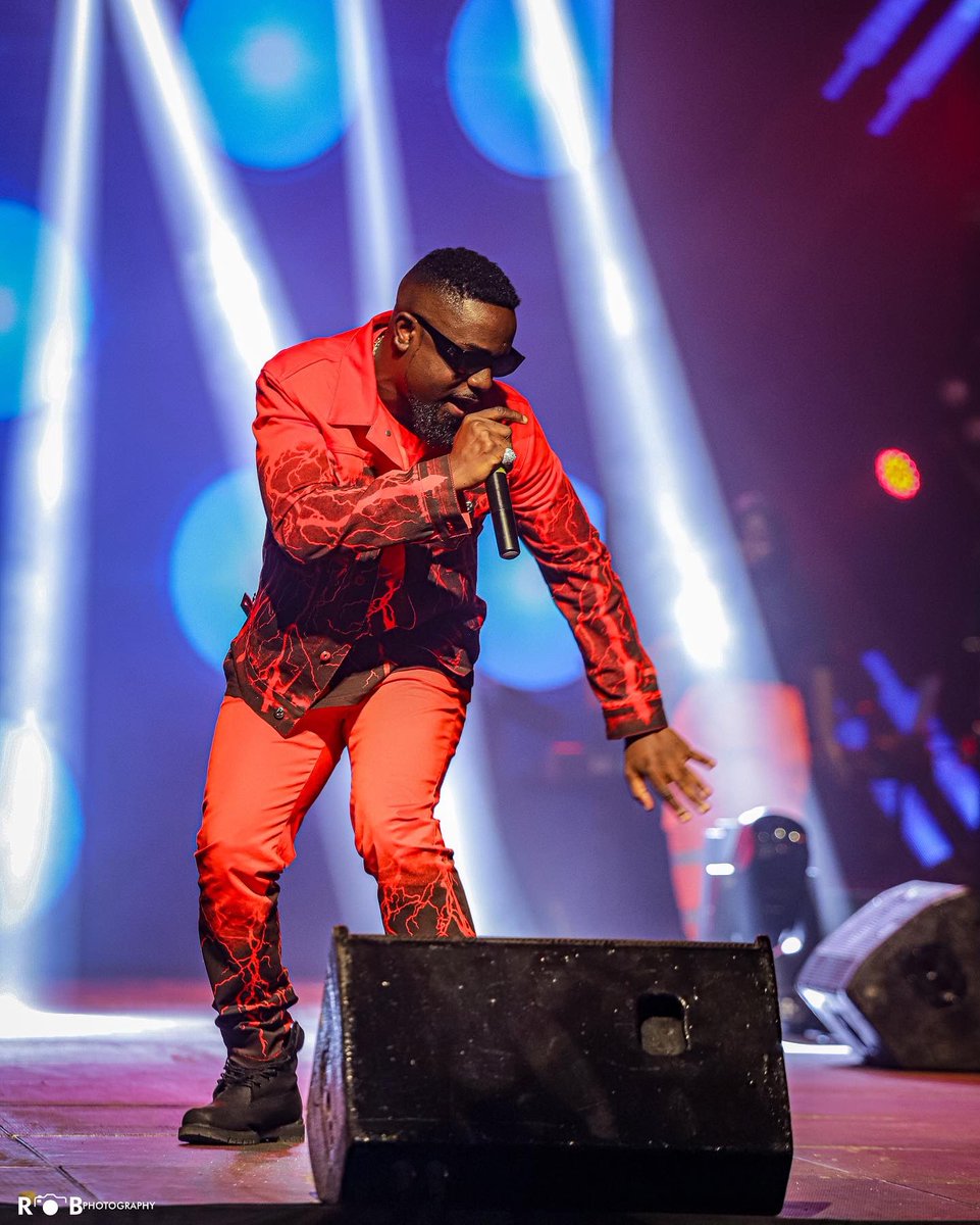 #Rapperholic2020 
  <a href="/sarkodie/">Sarkodie</a>  📸👁👁 @robphotographygh
