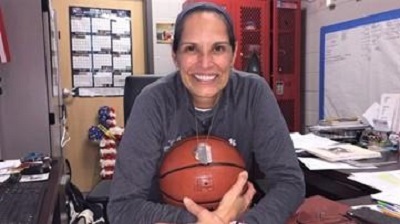 H.S. mailbag: News and notes from around San Antonio area sports landscape. terrencesports.com/h-s-mailbag-ne…

<a href="/KendraSchwarz/">Kendra Schwarz</a>
<a href="/VMHSGirlsBB/">Veterans Memorial HS GIRLS BASKETBALL</a>
<a href="/ChristeenIwuala/">Christeen Iwuala</a>
<a href="/rrgirlshoops/">Reagan Girls Hoops</a>