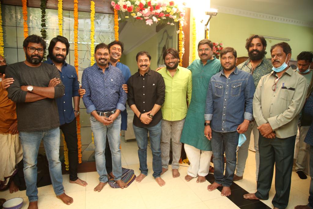 Talented Hero @iam_shiva9696 's next titled #ChetaKSeenu under #RaviFilmCorporation launched today with a Pooja Ceremony.

💸: #RaviCharanMeripo
🎬 : #RajeshNadendla
Story : #RajkanthThouti
🎼 : @anuprubens
📽️ : #SatishMuthyala
✂️: #MrVarma
@IamRajKandukuri