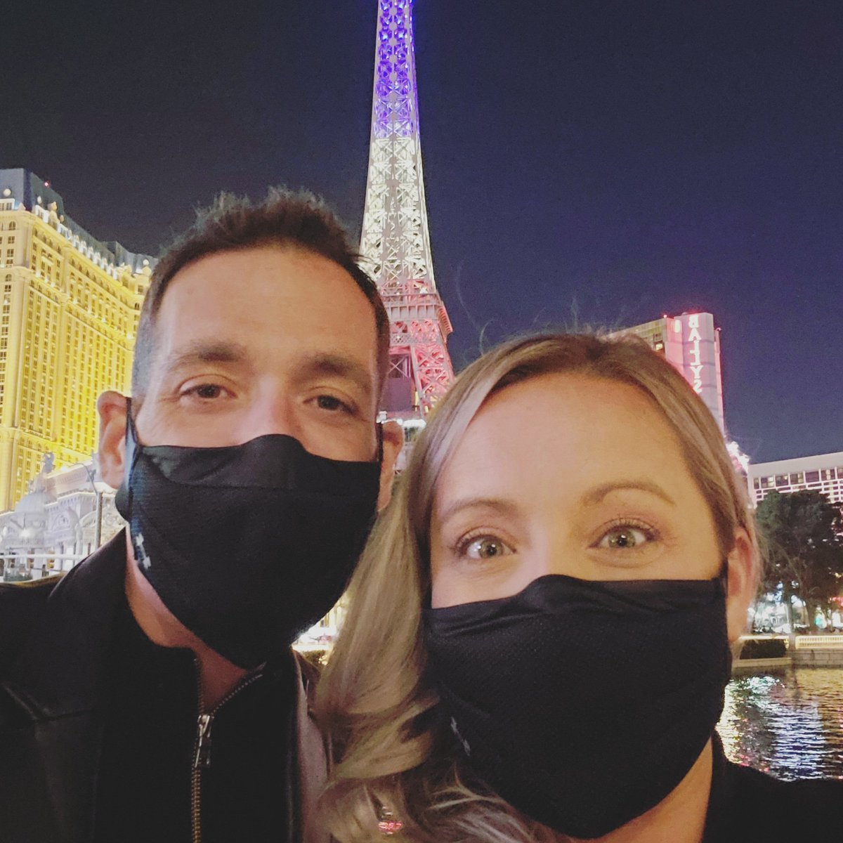 seanandstef's tweet image. The perfect ending to a perfect week! We will hold on to these memories forever. If there is one thing that we have learned is life is very short. Hug someone you love a little tighter tonight. Merry Christmas Everyone!! ❤️ #seanandstefstrong #seanandstef