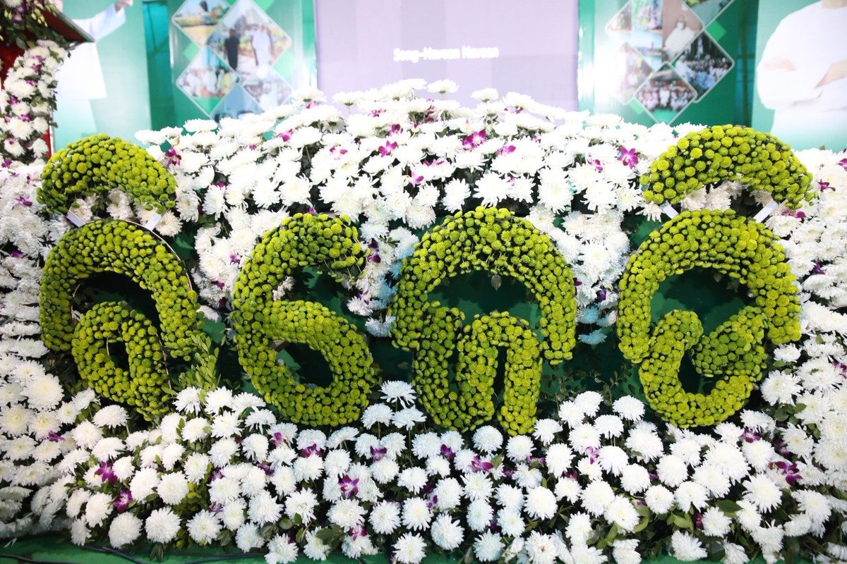 Naveen_Odisha's tweet image. ମହିଳାମାନଙ୍କୁ ଆଗକୁ ନେବା ପାଇଁ ବିଜୁ ବାବୁଙ୍କ ନିରନ୍ତର ଉଦ୍ୟମ ଥିଲା। ପଞ୍ଚାୟତ ଏବଂ ପୌରସଂସ୍ଥାରେ ମହିଳାଙ୍କ ପାଇଁ ସଂରକ୍ଷଣ ବ୍ୟବସ୍ଥା କରି ସେ ଇତିହାସ ସୃଷ୍ଟି କରିଥିଲେ। ଏହି ଧାରାକୁ ଆଗକୁ ନେବା ପାଇଁ ଆମେ ନାରୀ ସଶକ୍ତିକରଣକୁ ସର୍ବଦା ଅଗ୍ରାଧିକାର ଦେଇଛୁ ଏବଂ ପ୍ରତି କ୍ଷେତ୍ରରେ ଏହାକୁ ପ୍ରମାଣିତ କରିଛୁ। #BJDFoundationDay