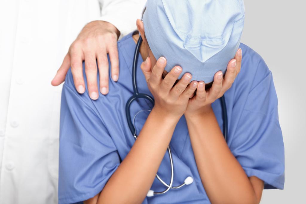 #DoctorsDilemma: Oncologist @DavidHLawsonMD's first-hand account of recognizing and addressing #PhysicianBurnout for himself. ms.spr.ly/6012pXRhK with @HansaBhargavaMD