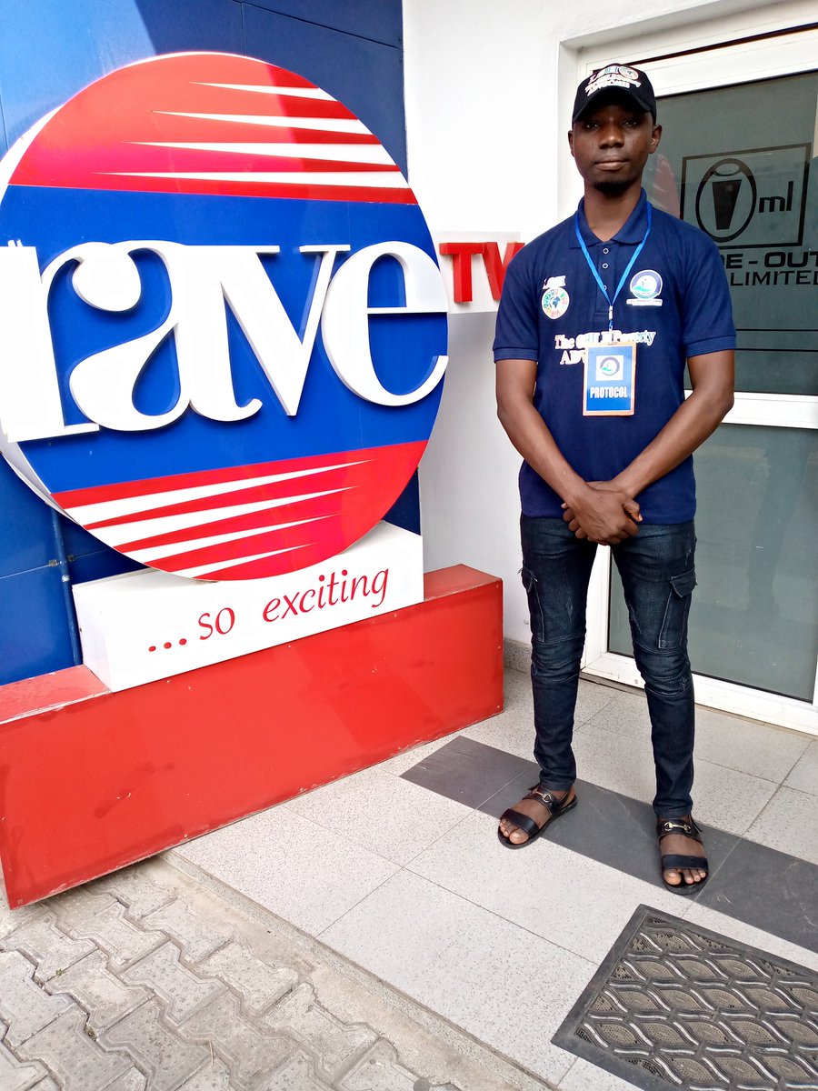 Duromighty99's tweet photo. Stop working on looking good and work on doing good. looking good is not sustainable but doing good is sustainable & rewarding.๐ค
#LegendOfHope
#TheChildPovertyAdvocate
#AlmajiriLivesMatter
#DynamicDreamBuildersFoundation
#StandingAsOneAsEveryone
#SDGs https://t.co/5aUNwl9NpM