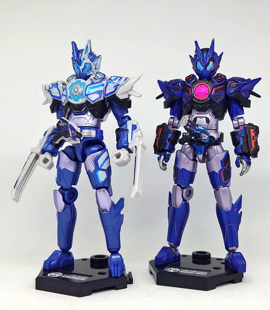 Isaya8 装動 Book03 オルトロスバルカン 以前のアサルトウルフと比較 装動抜刀 装動ライズ T Co Vigwrgjc6c Twitter