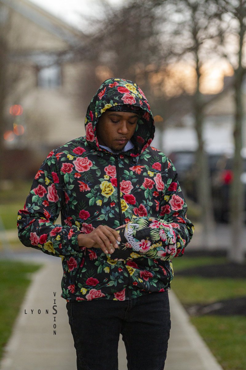LyonsVision's tweet photo. I'M RAW AS FUCK!!
Shit mybad. Dropped my humble. I'm dope
#lyonsvision #ohiotakeover #melanatedentrepreneur #melanatedhustler #614photographer #614photography #midwestkings https://t.co/DFnD1KyxHI