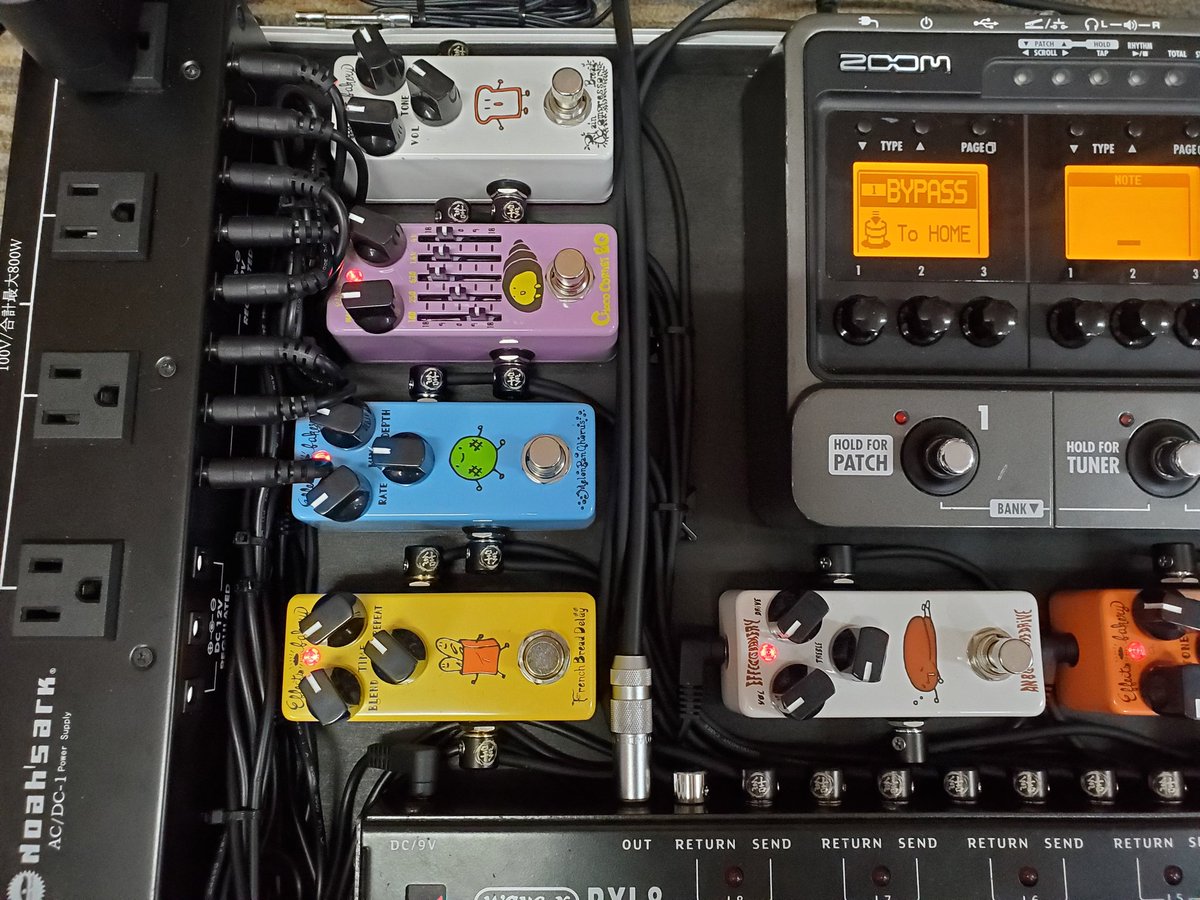 ついにエフェクターボードが完成…✨ 演奏が今から楽しみだー！🎸 理想
