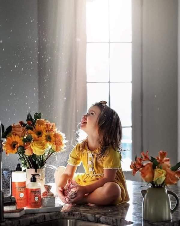 ” أنت لا تعرف كيف سيغيّر الله المشهد لأجلك، وكيف سيُعيد ترتيب الأقدار تلبيةً لندائك ورجائك {فَاسْتَجَبْنَا لَهُ} هذه لوحدها كفيلة أن تجعل من المستحيل ممكنًا، ومن الصعب سهلًا، ومن البعيد قريبًا، فأبشر ثم أبشر يا من لجأت لمن إذا أراد شيئًا قال له "كُن فيكون".🦋