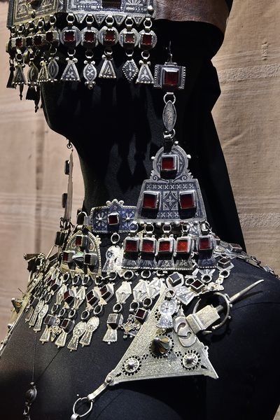 4 - A Parure of the Ida ou Ndif tribe