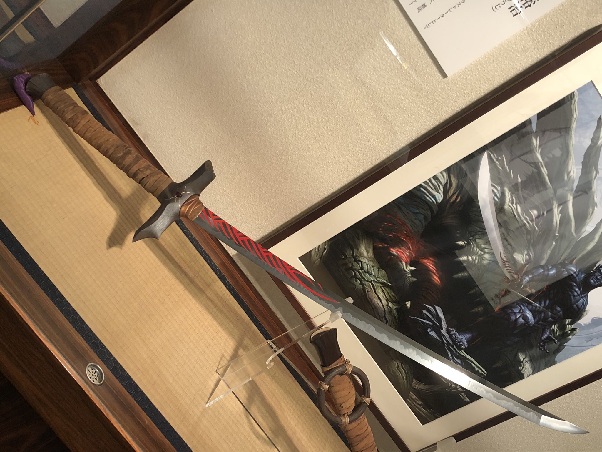 矢玉 二次元vs日本刀 展行ってきました カッコいい武器にテンション上がった 写真おkだったので大量に撮った Sns掲載も大丈夫なそうなので載せます 二次元vs日本刀 T Co 2g62oo2fid Twitter