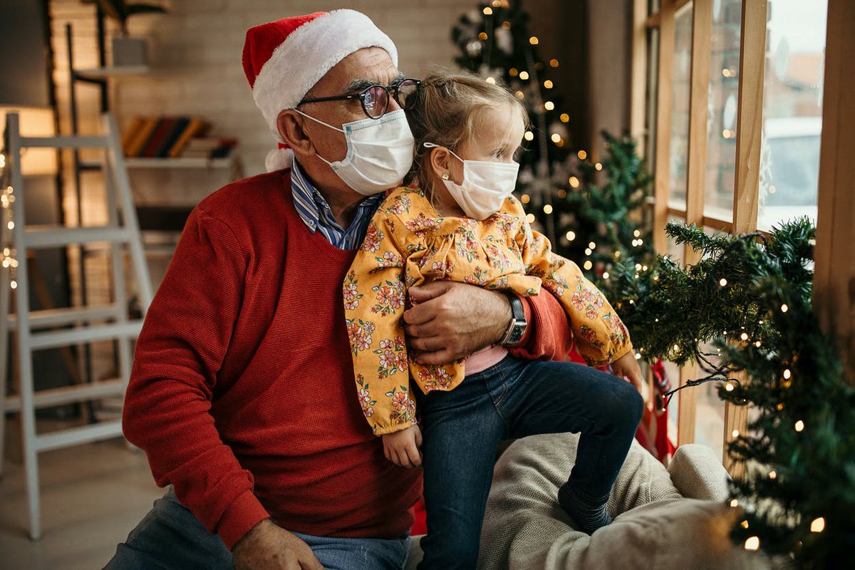 Quizás no sean las navidades que hubiéramos imaginado, pero tenemos la suerte de poder compartirlas juntos 😍

En estas fiestas, responsabilidad 😷

#PideTaxi #Valencia #Navidad