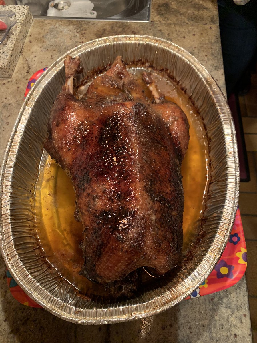 glidepath's tweet image. X-MASS: 🎄FFF 🎄... family, food and fun 😊🎄😄