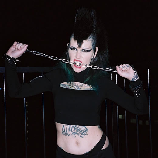 xxxegxxx's tweet image. #YRU のデザインチームが携わるダークでエッジィなブランド #FANALLFLAMES（#ファンオールフレイムズ）がアメリカより日本初上陸！
海外の人気セレクトショップでも注目の新鋭ブランドです🖤

★FAN ALL FLAMES一覧★
bit.ly/3hhgnph