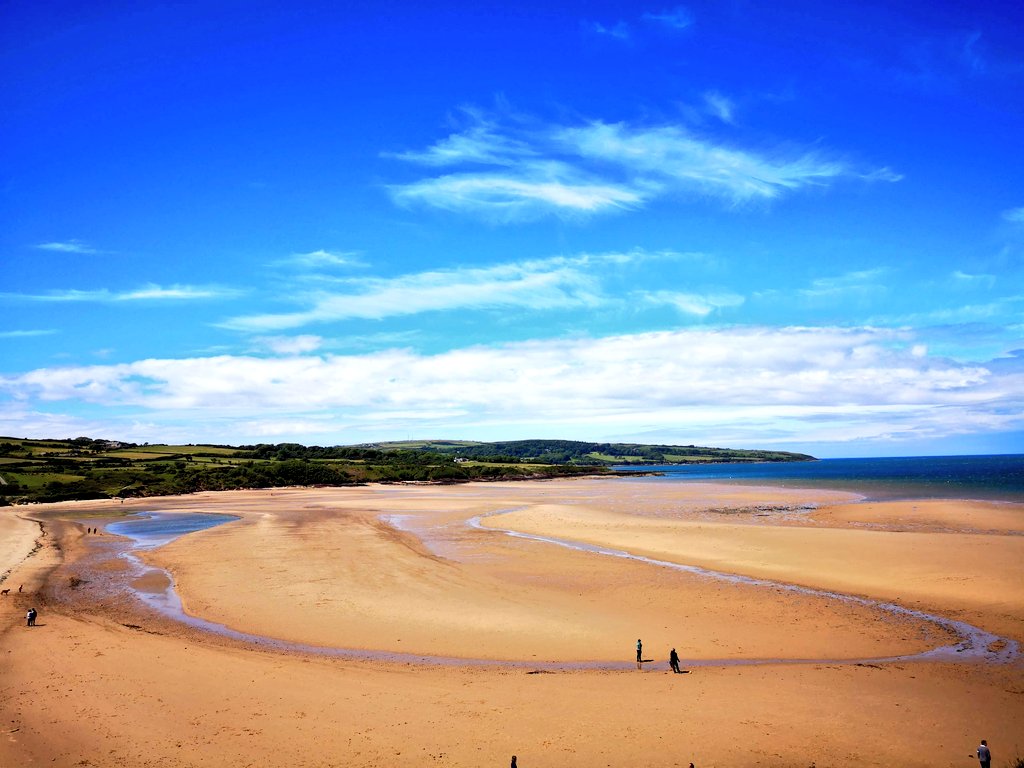 Dec 26 360/365
Looking to revisit places @candmclub when we are able to!
A walk on Lligwy beach near Amlwch, Anglesey 
 #inspiringadventures 
#WeAreAllInThisTogether #coast #beach  #atouraroundtheuk
#Staycation2020 #Anglesey