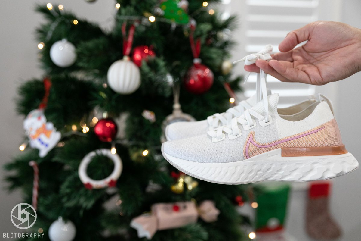 blotography's tweet photo. @Nike react infinity runners for wifey #blotography #nikerunning #nike #merrychristmas #Christmas2020 #notsponsored #sneakerphotography #sportsphotographer https://t.co/sv7NHwAZDL