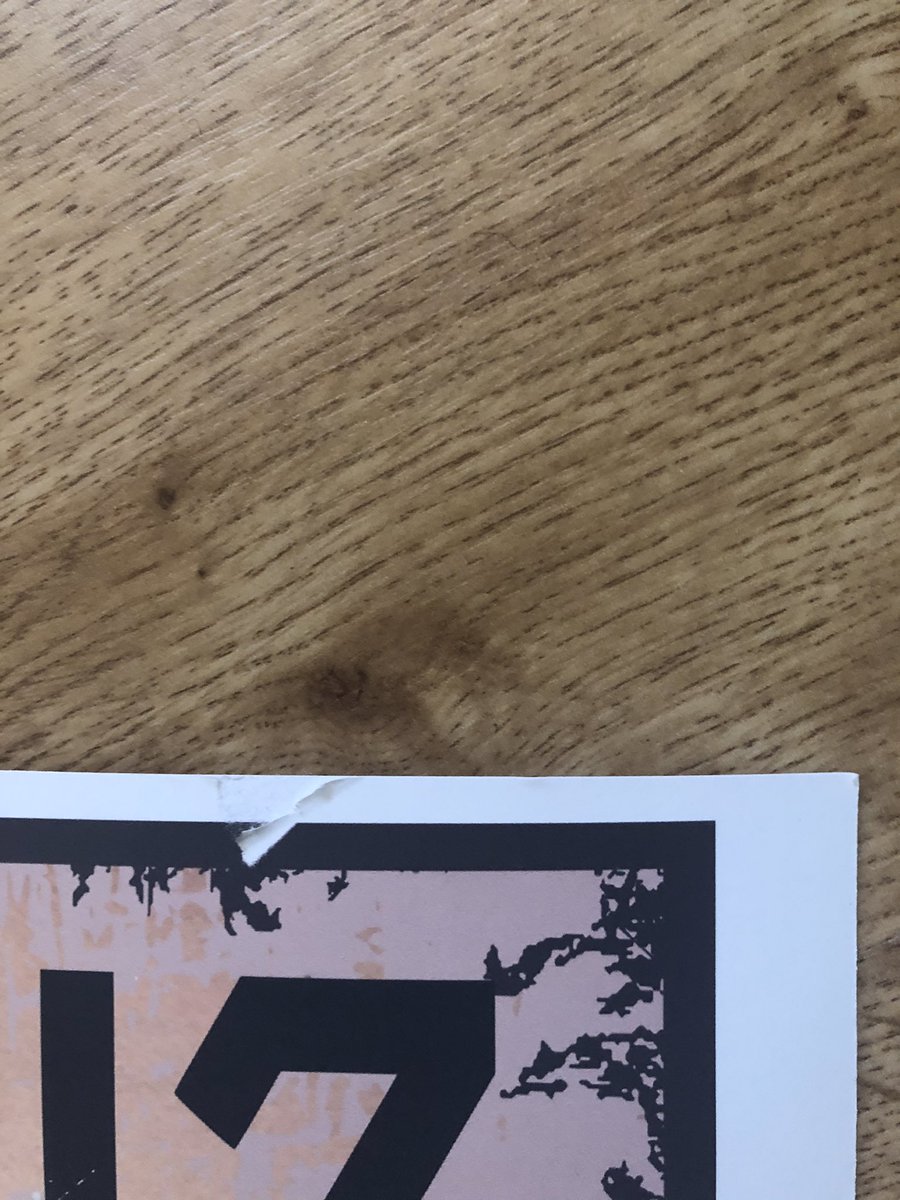 As it’s Christmas and my shop infinitebacon.com is approaching 800 sales (amazed) I’m going to give away this very slightly damaged 24”x17” giclee ‘Wanted’ print. To win just RT and follow and I’ll pick a winner 7pm, Monday 28th. MERRY CHRISTMAS! 🎄🎁