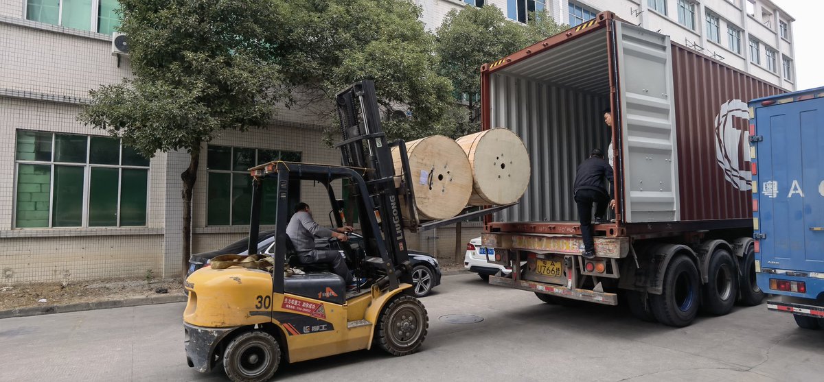 CableJxl's tweet photo. The shipment is as smooth as ever!!! https://t.co/jABZTjSJSa