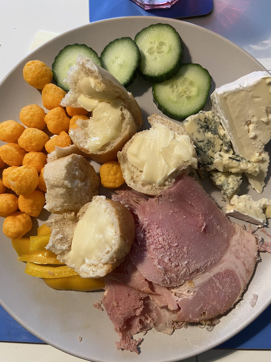 Laura Pearson tweet media