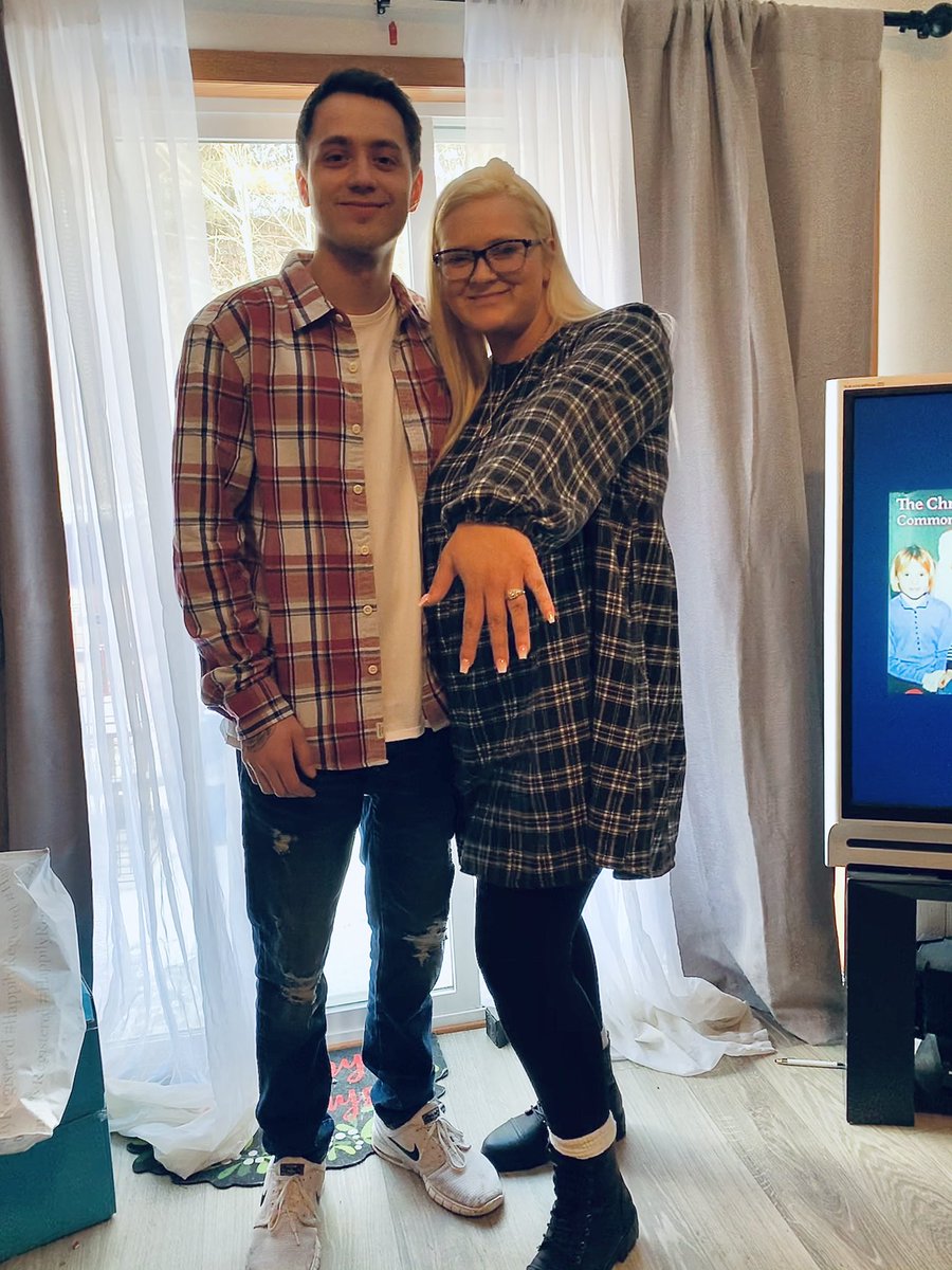 Jokenzzz's tweet photo. Can’t wait to be a Shrum and be this mans WIFE!!! ♥️💍 https://t.co/RX0syjWJGr