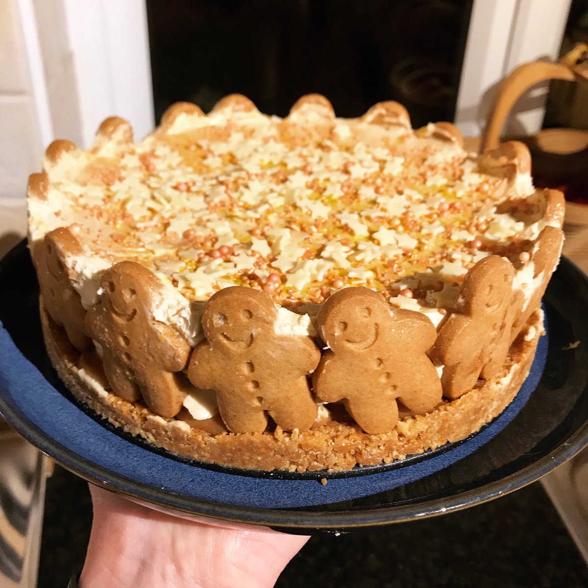 Obviously didn’t think I already had enough to do on Christmas Eve 🤣 so whipped up 2 of these gingerbread cheesecakes as well for Xmas day pud 👅

💖 Cake Jeanie by Sophie 💖

#gingerbread #gingerbreadcheeaecake #cheesecake #christmas #cake #cakes #cheesecakes #cakejeanie