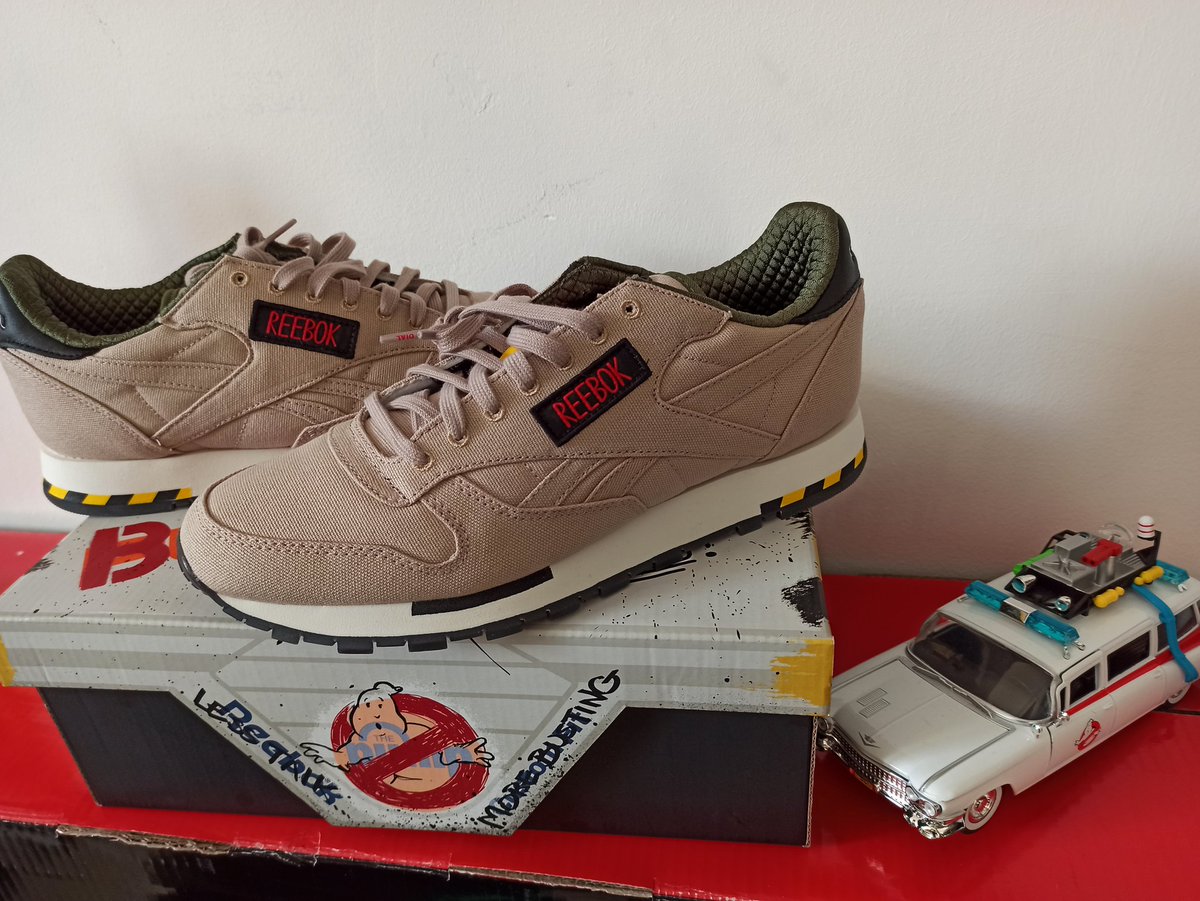 LeGnutr's tweet photo. Basket Reebok édition "Ghost busters" #Reebok #Ghostbusters #lekiffe https://t.co/uiZ9nroZpz