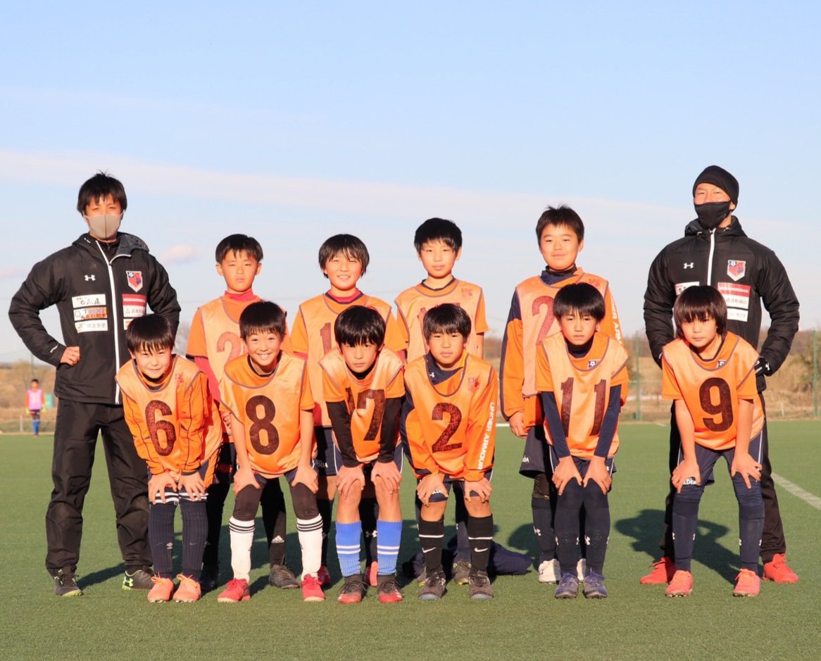 大宮アルディージャサッカースクール公式 5 6年生スクール選抜クラス Gkクラス交流戦 年の最後に交流戦を行いました 暖かい天候の中 見応えある激しいプレーの連続 みんなお疲れ様でした 大宮アルディージャサッカースクール 感謝 良いお年を