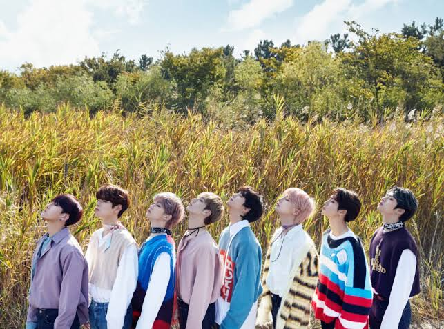  #StrayKids as different Khets I saw : a "IDK WHY I MADE THIS" thread  @Stray_Kids (Thnx to  @linovinyl for jalaaying my dimaag ki batti)