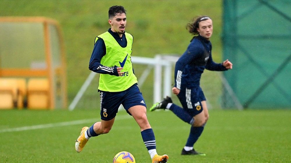 TalkingWolves's tweet image. Preparing for Spurs 🔜 [📸: Wolves]

#WWFC #TalkingWolves