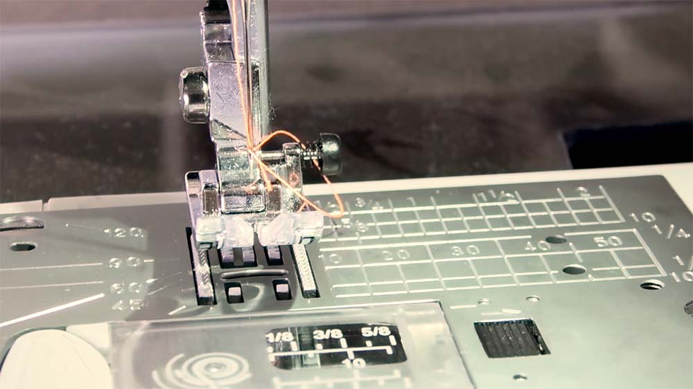 LucyPMP's tweet image. I have been asked if I can explain how to use the automatic #needlethreader on the #Janome 5270QDC sewing machine. youtu.be/vq7FHXFRl_Y it will save you lots of time and energy #JanomeMakes #computerisedsewingmachine #sewingmachine @JanomeUK @Janome_America @smdsewing