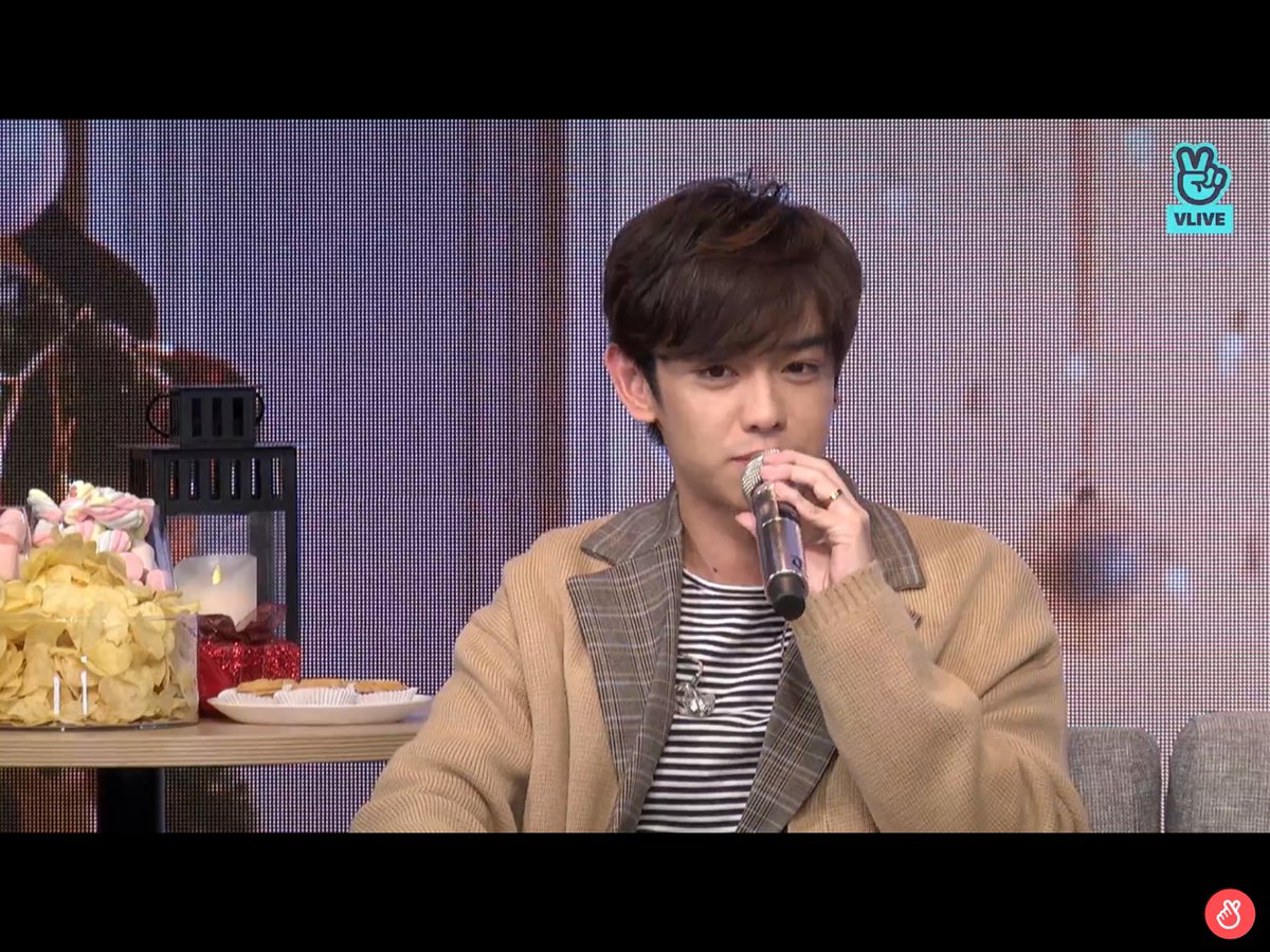 kkpcap's tweet photo. Third w/ his microphone💖🙈🎤 #HappywithTRINITYparty https://t.co/u3TaVxOabY