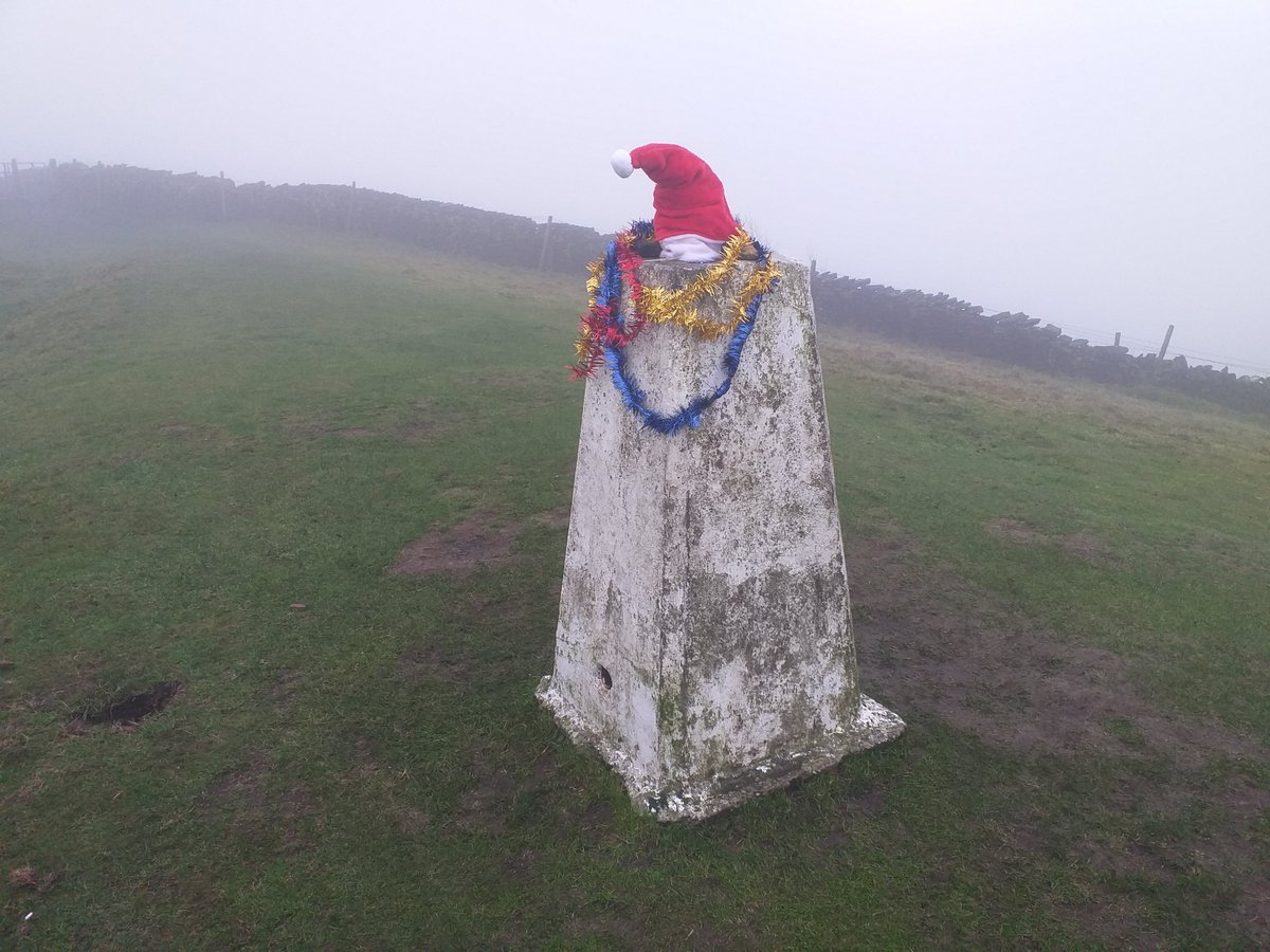 Always something to look at - even on a dreich start to Boxing Day on Kerridge ridge
