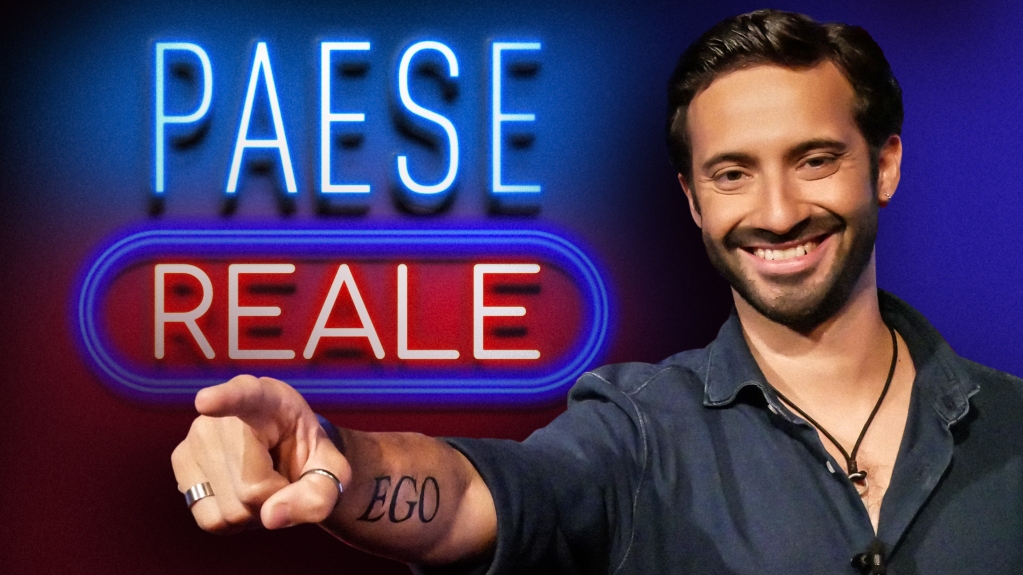 Da domani alle 15.55 arriva, da RaiPlay, #PaeseReale, l'unico talk show che si interroga su tutto e non risponde a niente 😂. In conduzione @edoferrario