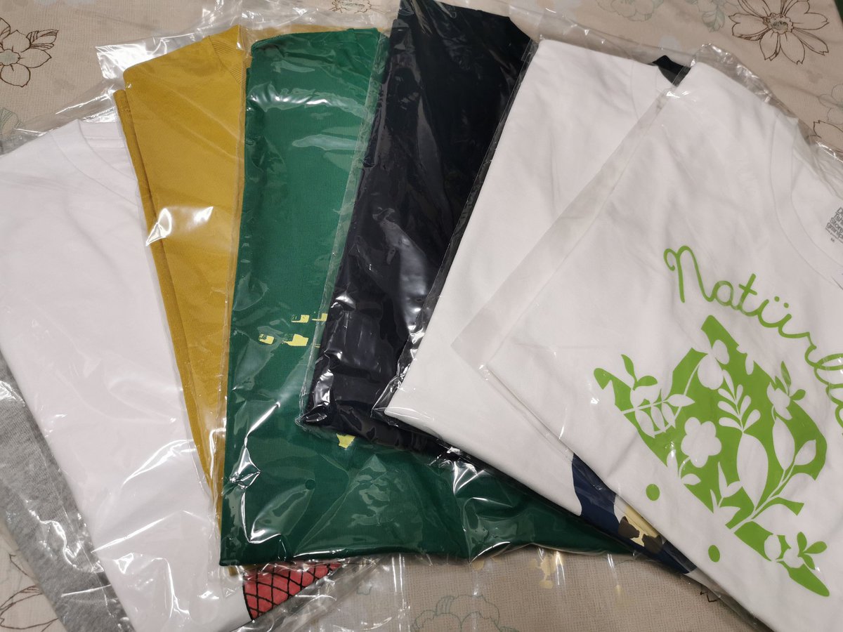 Hide10 予約してたグラニフ福袋が到着 これで 5500円はお得感ある 福袋 21 1 1 金 00 00から通常販売開始 デザインtシャツストアグラニフ T Co Ncd9ybpzcy