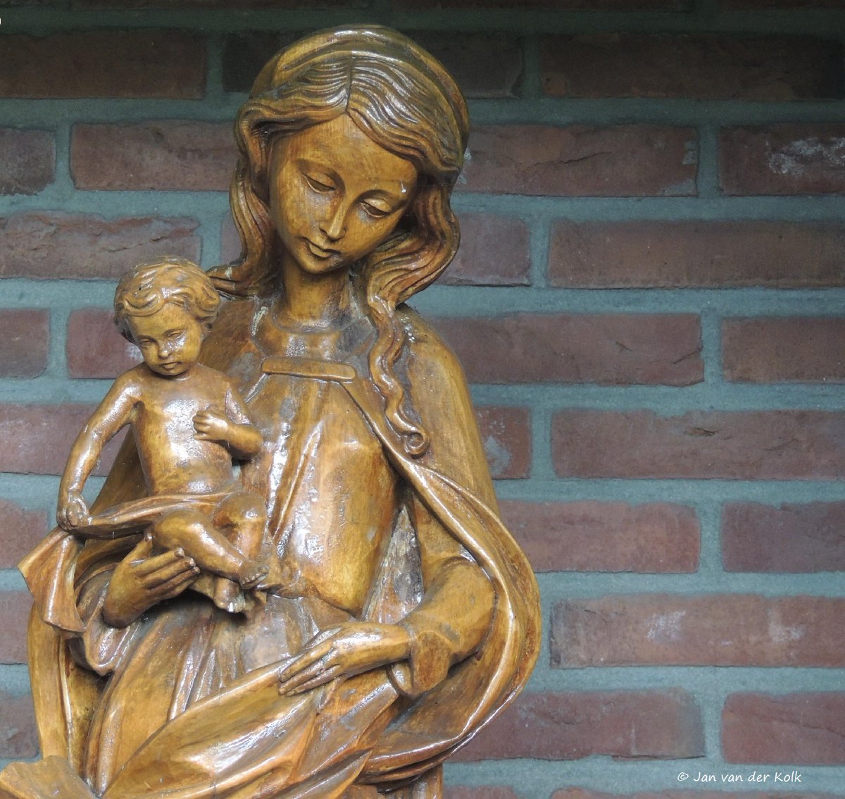 BekiekTwente's tweet photo. Maria met Jezus
Gezegend #Kerstfeest
#Mariaparochie #Haarle #Losser #Markelo
#Twente #BekiekTwente
3/4 https://t.co/egjg6hmy4V