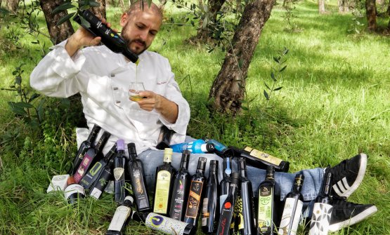 identitagolose's tweet photo. Trentagocce: dall’ulivo alla tavola con @ChefAndre87
Lo chef del Borgo Vicelli ha dato alle stampe un libro che esprime tutto il suo amore per l'universo dell'extravergine
https://t.co/fLjoKyhGd9 https://t.co/ocT3Ssu3jj
